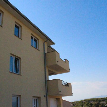 Apartmani Marin Vrbnik Zewnętrze zdjęcie